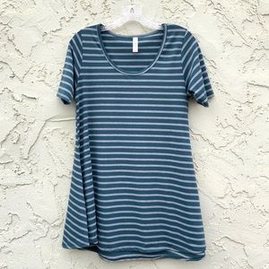 Lularoe Stripes Top Size Extra Small